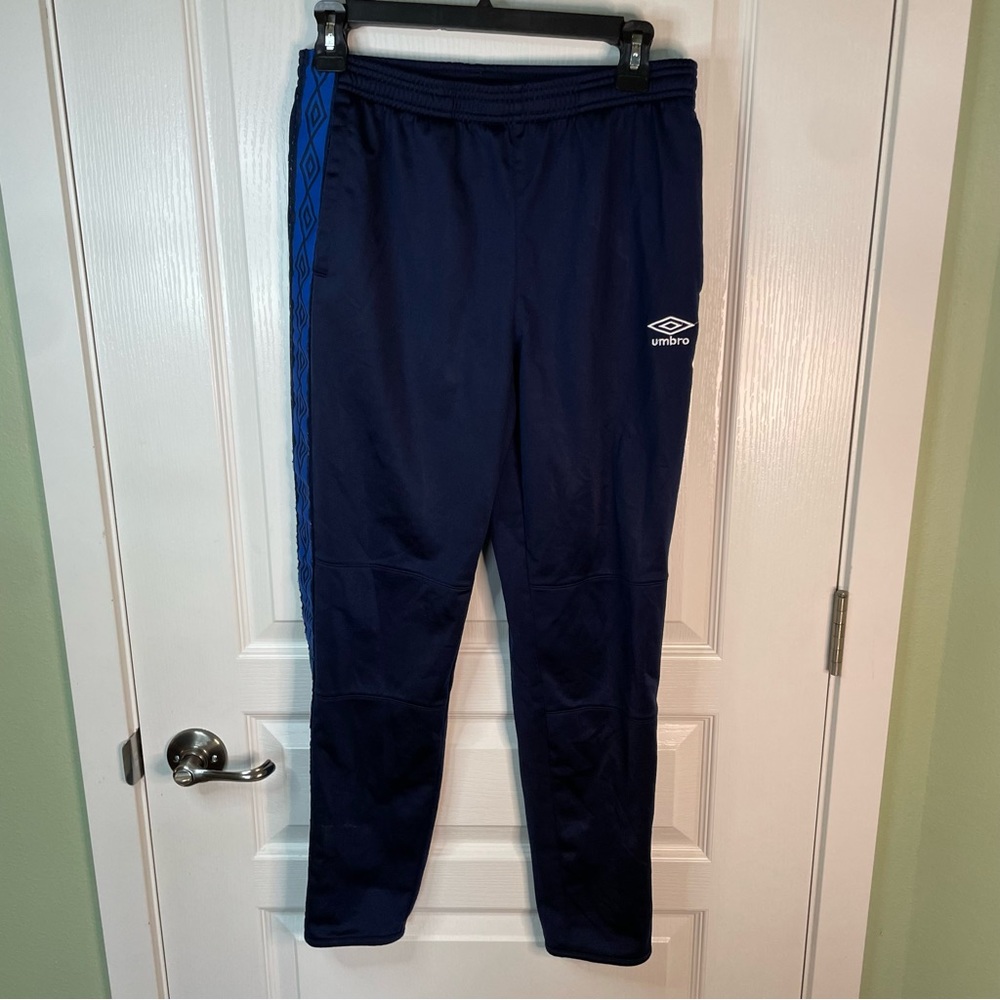 Umbro track pants boys large (14/16) Sweatpants Active Blue Taped Side Detail.